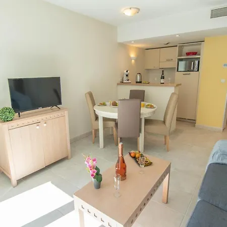 아파트 Excel Suites 206 Yourhosthelper *